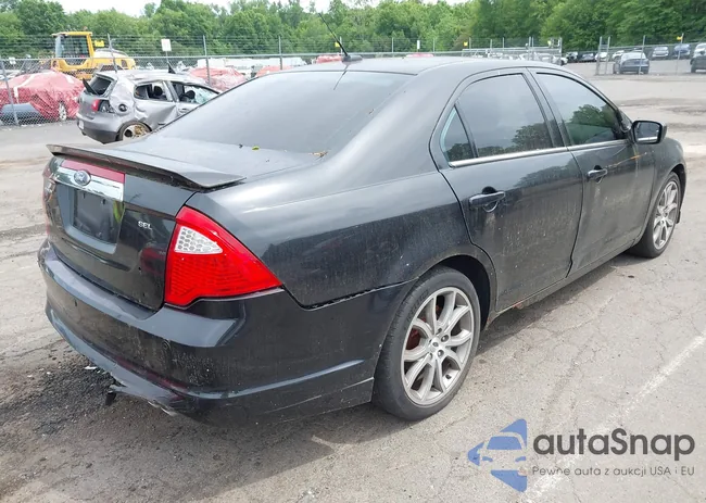 3FAHP0JA5CR209184: 42635158