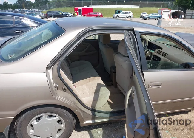 4T1BG22K4XU612859: 42636662