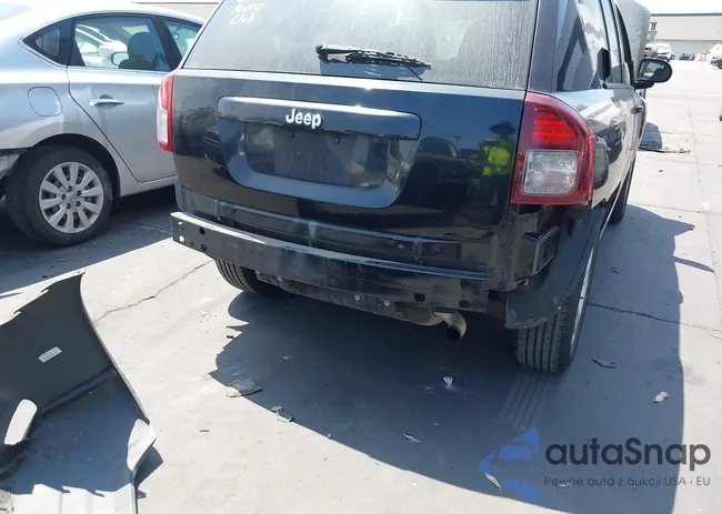 1C4NJCBA3GD560530: 42636769