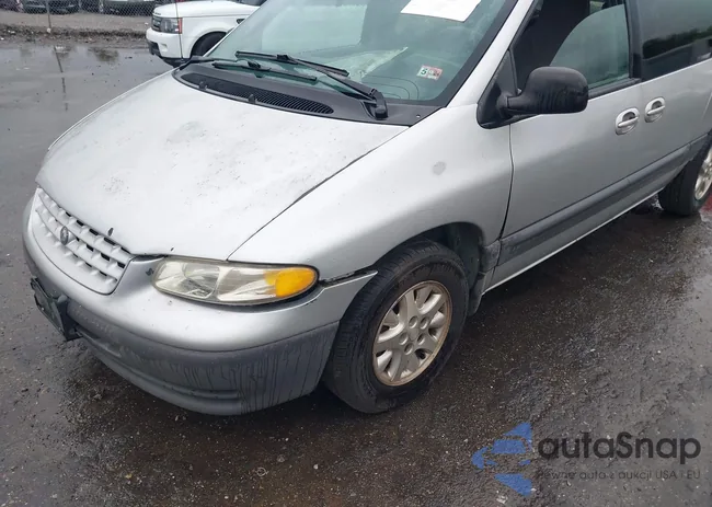 2P4GP44R2YR527173: 42636789