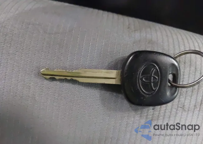 2T1BURHE0HC932119: 42636013