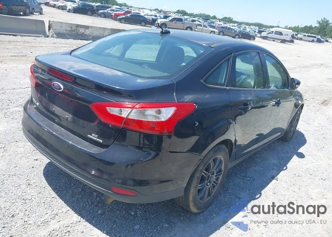 1FADP3F26DL276202: 42636085