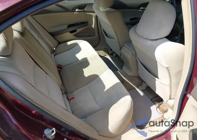 1HGCP26378A133786: 42636109