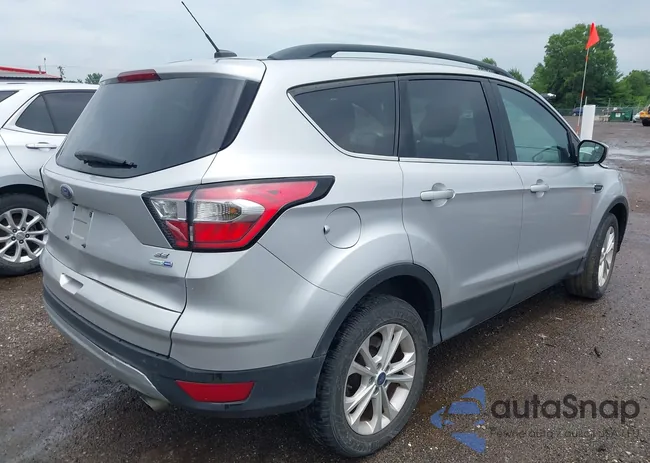 1FMCU9GDXJUB39735: 42636181