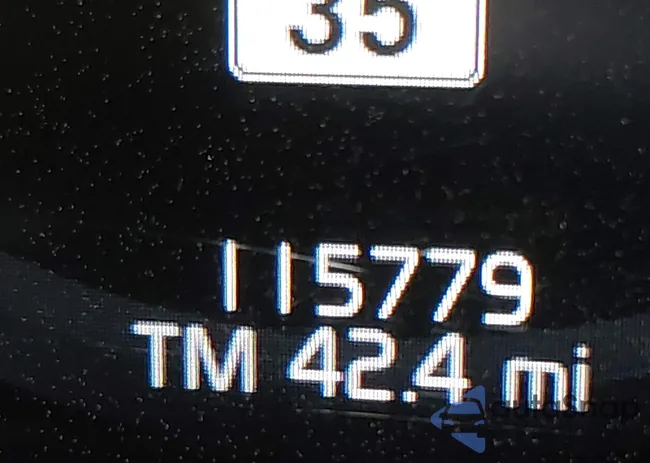 YV4A22PM8G1058118: 42637770