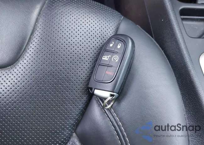 1C4PJLDB4JD583935: 42636966