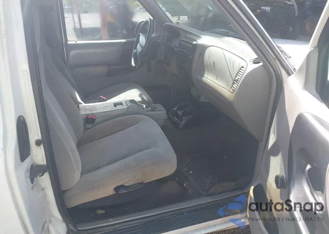 1FTYR14V5YPA89460: 42636985