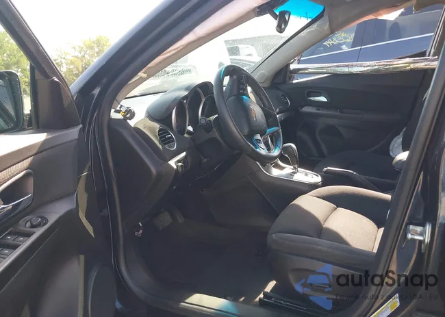 1G1PE5SB3G7167054: 42637045