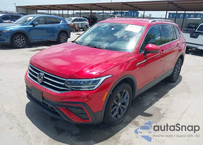 3VV3B7AX1PM080221: 42637131