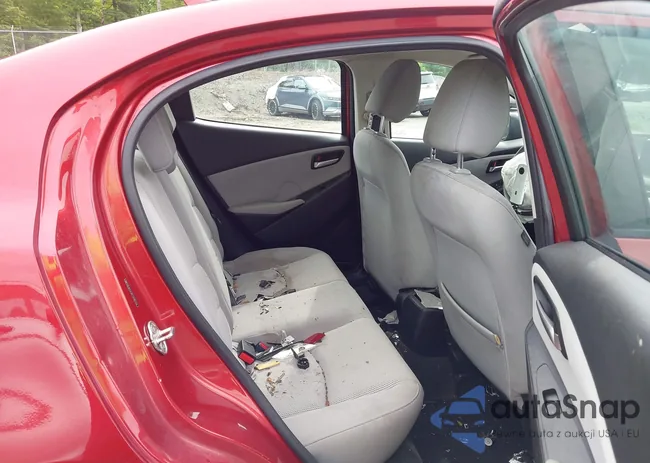 3MYDLBYV3KY519722: 42637265