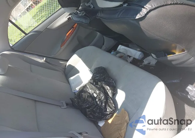 2T1BU40E49C111752: 42637350