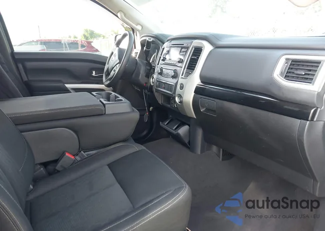 1N6AA1CK3HN557663: 42638662