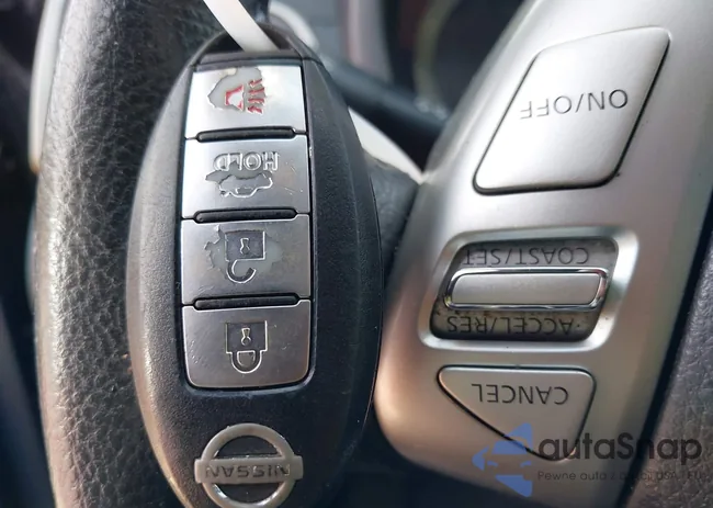 3N1AB7AP7EY336165: 42638863