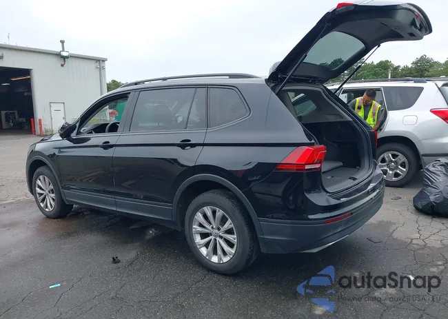 3VV0B7AX0JM098381: 42638909