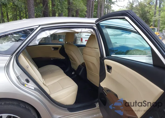 4T1BK1EB4JU267893: 42638184