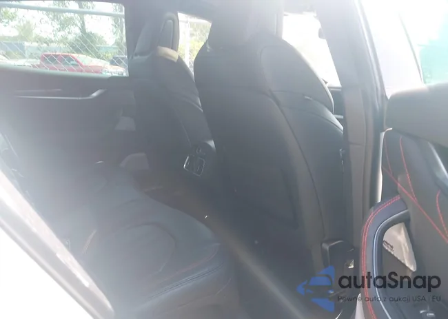 ZN661XUS6MX372210: 42638204