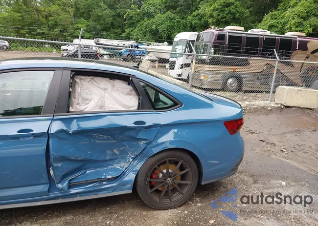 3VW2T7BU1SM046393: 42638300