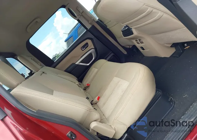 1N6AA1E66HN563991: 42639581