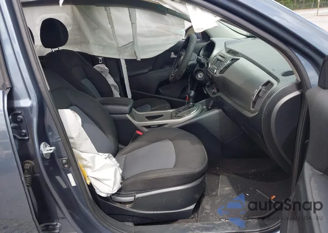 KNDPB3AC5G7824502: 42639877