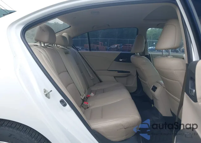 1HGCR2F87HA034102: 42639904