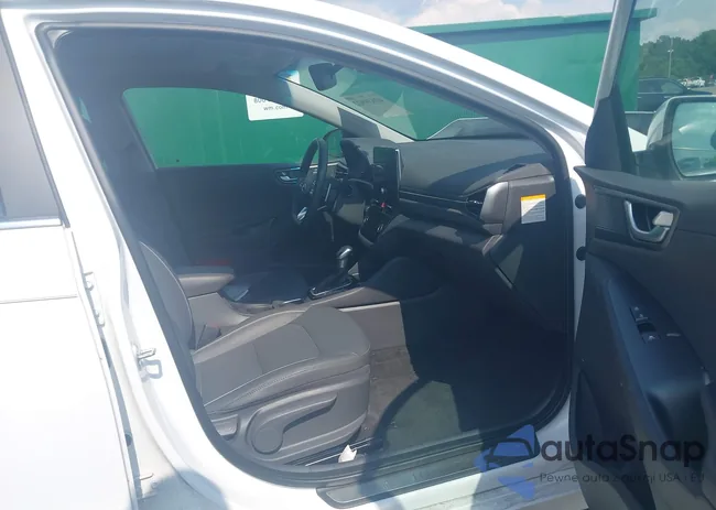 KMHC05LC4NU270697: 42639922