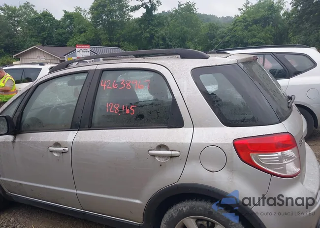 JS2YB413896205384: 42638967