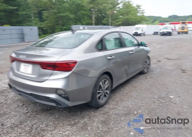 3KPF24AD2NE500589: 42639217