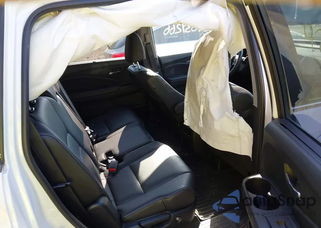 5FNYF6H5XNB020818: 42639266