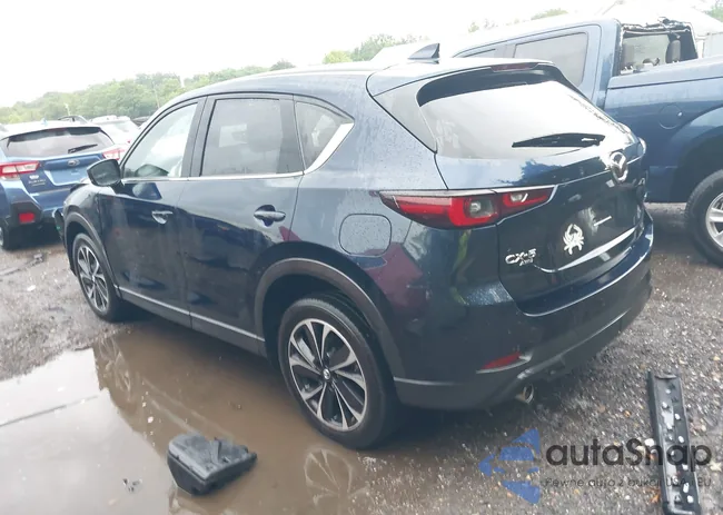 JM3KFBEM5N0524323: 42640677