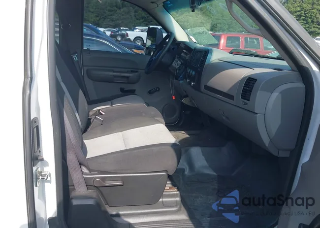 1GTHC29K78E106440: 42640746