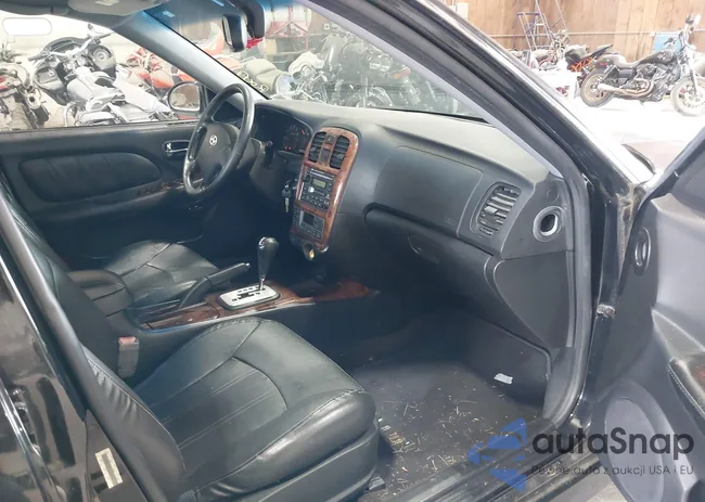 KMHWF35H44A982135: 42640862