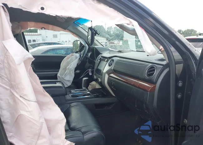 5TFBW5F14EX379958: 42640865