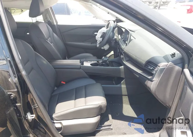 JN8BT3BA5RW362086: 42640919