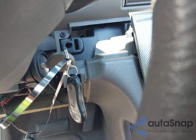 1C3EL75RX2N214775: 42640068