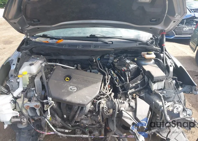 JM1CW2CL8E0174077: 42640310