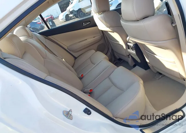 1N4AA5AP2EC914496: 42641373