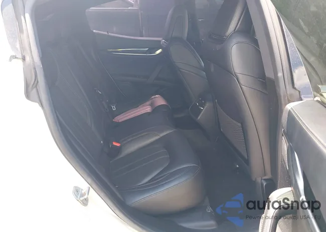 ZAM57XSS2K1329364: 42641464