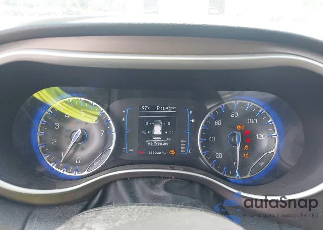 2C4RC1DGXHR512975: 42641496