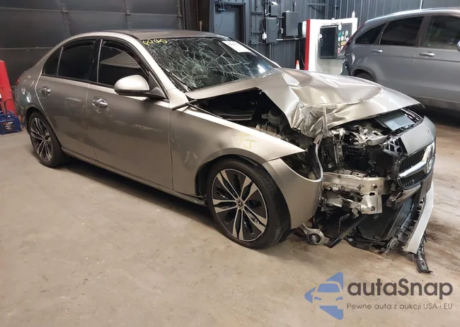 W1KAF4HB3NR018274: 42641522