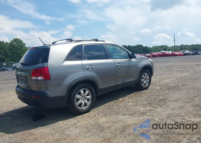 5XYKT3A15BG176791: 42641544