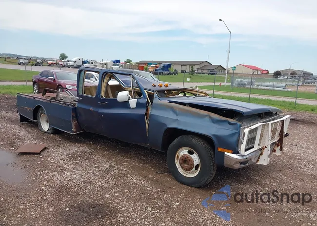 1GBHC33W2CS121041: 42641562