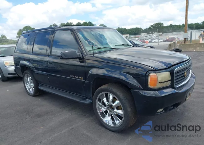 1GYEK13R4YR107747: 42641582