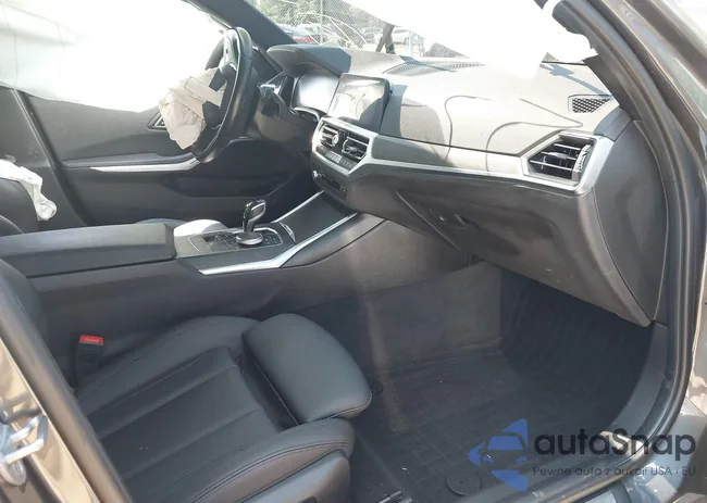 3MW5R7J03L8B10793: 42641795