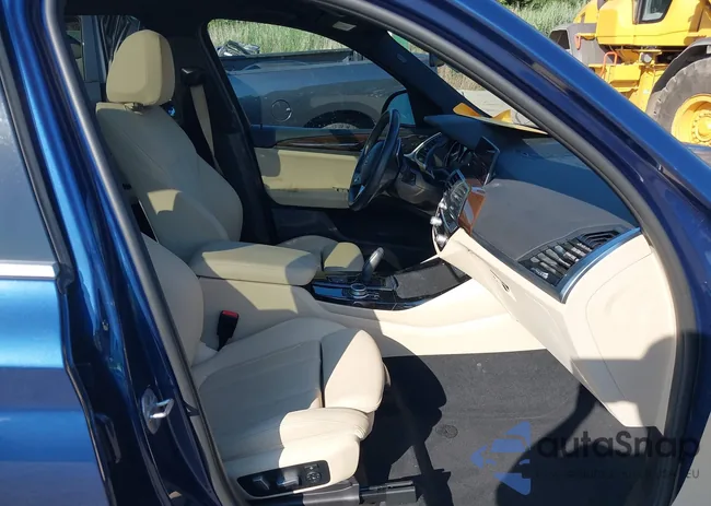 5UXTY5C01M9E76680: 42641839