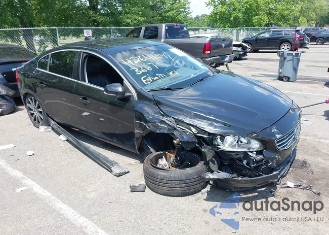 LYV402TK6JB173004: 42641047