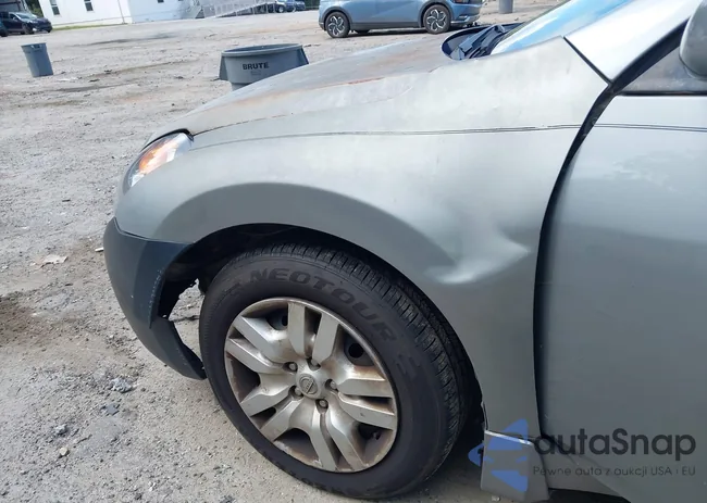 1N4AL24E79C195285: 42641304