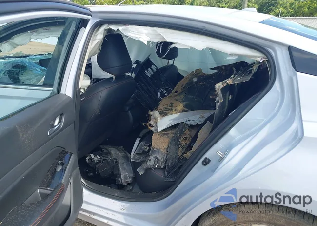 1N4BL4CV0RN388769: 42642398