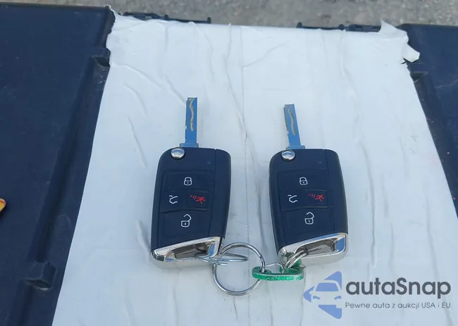 3VV2B7AX6KM181341: 42642739