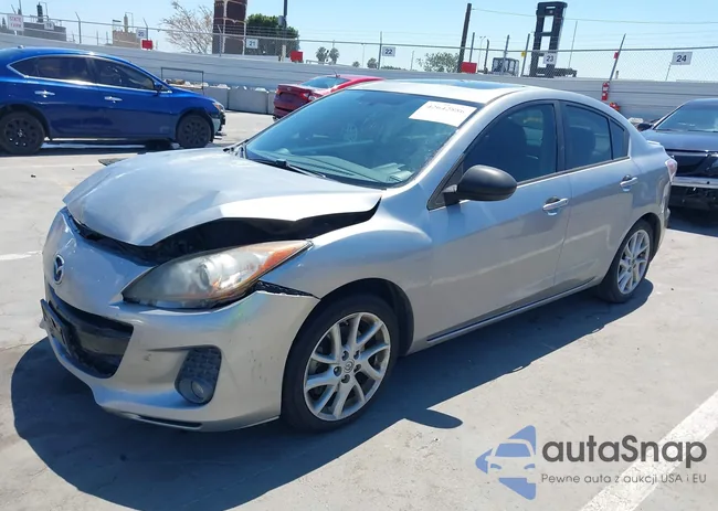 JM1BL1W69C1506653: 42642886