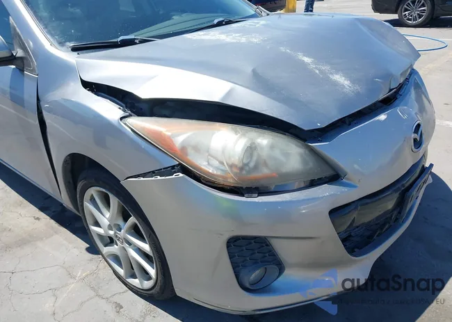 JM1BL1W69C1506653: 42642886